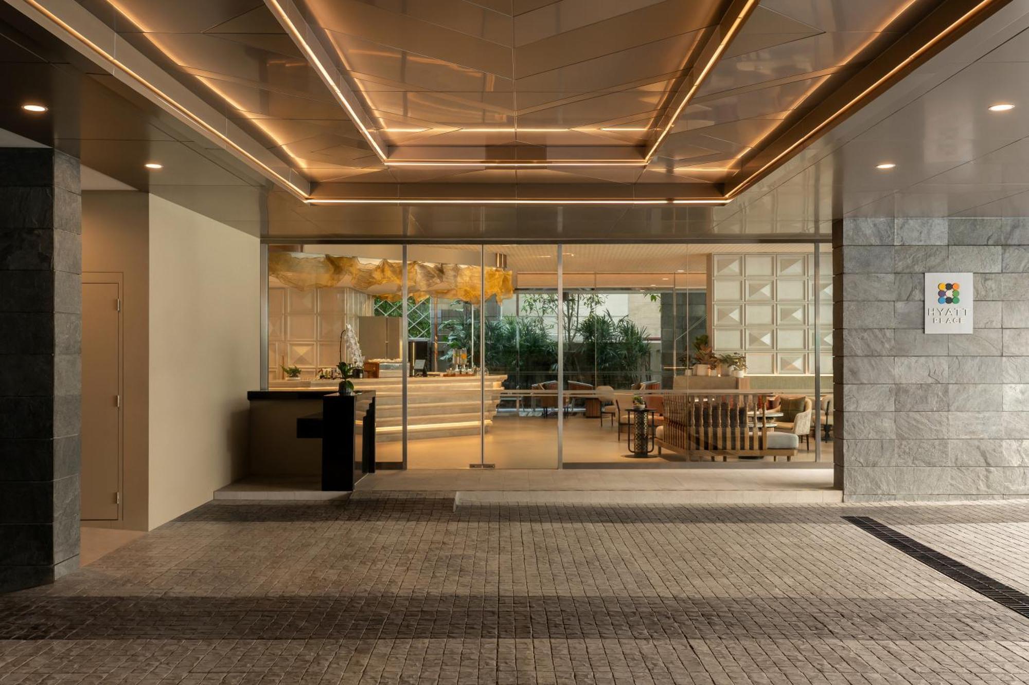 Hyatt Place Bangkok Sukhumvit 1 Exterior foto